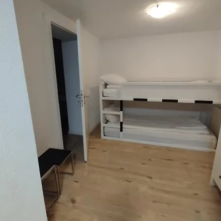 Skiing & Snowboard Accessible By Public Transport Holiday home *