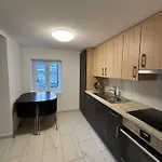 Holiday home Skiing & Snowboard Accessible By Public Transport *